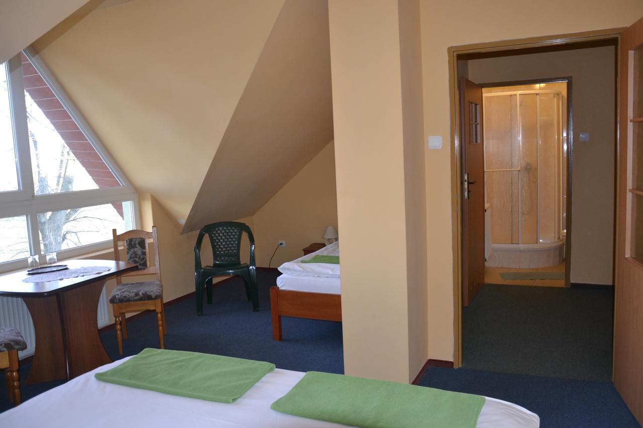 Hotelik Orlik Legnickie Pole Oda fotoğraf