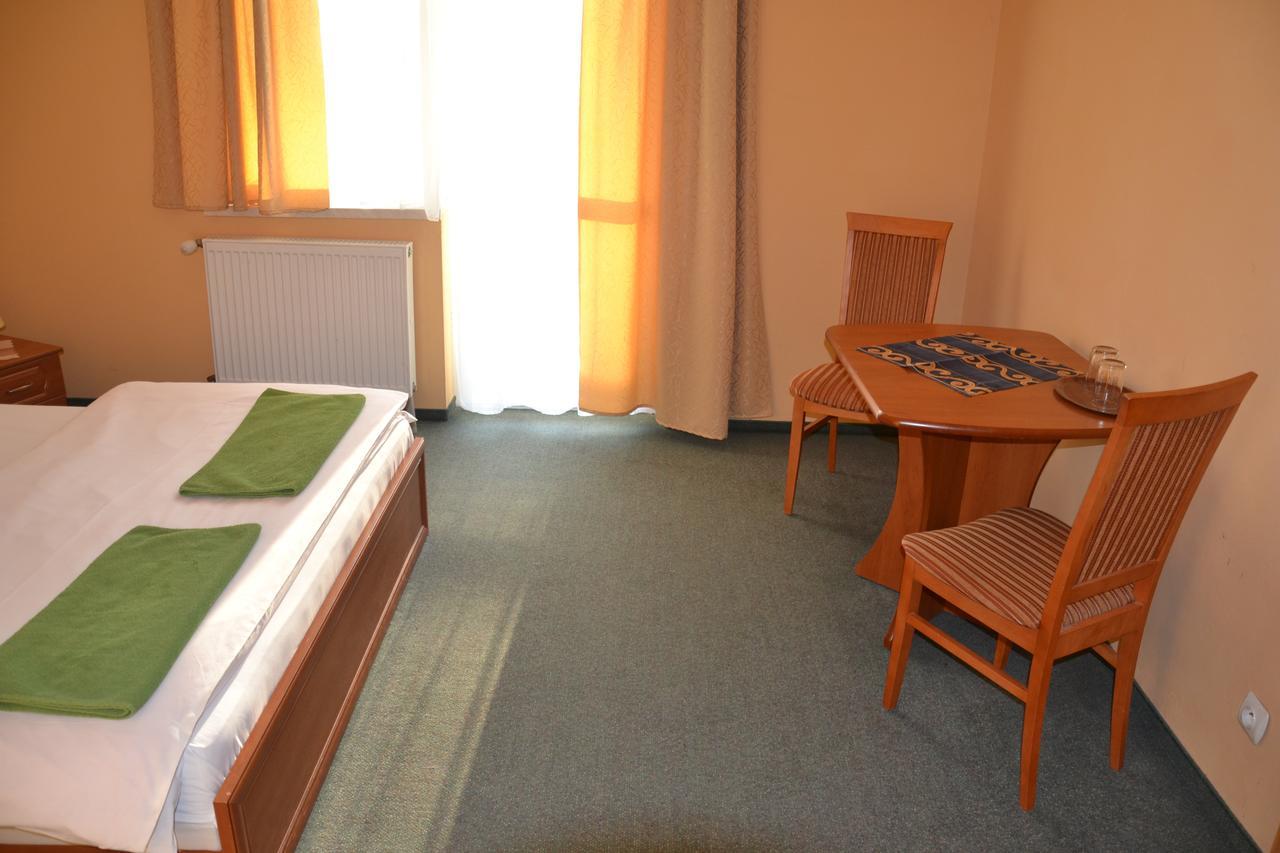 Hotelik Orlik Legnickie Pole Oda fotoğraf